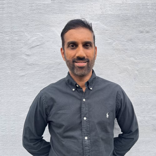 Viesers sales manager Sohail